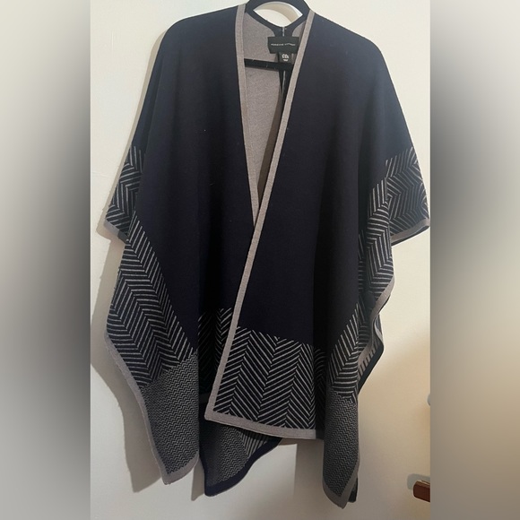 Adrienne Vittadini Jackets & Blazers - NWOT Adrienne Vittadini wool poncho size 2X